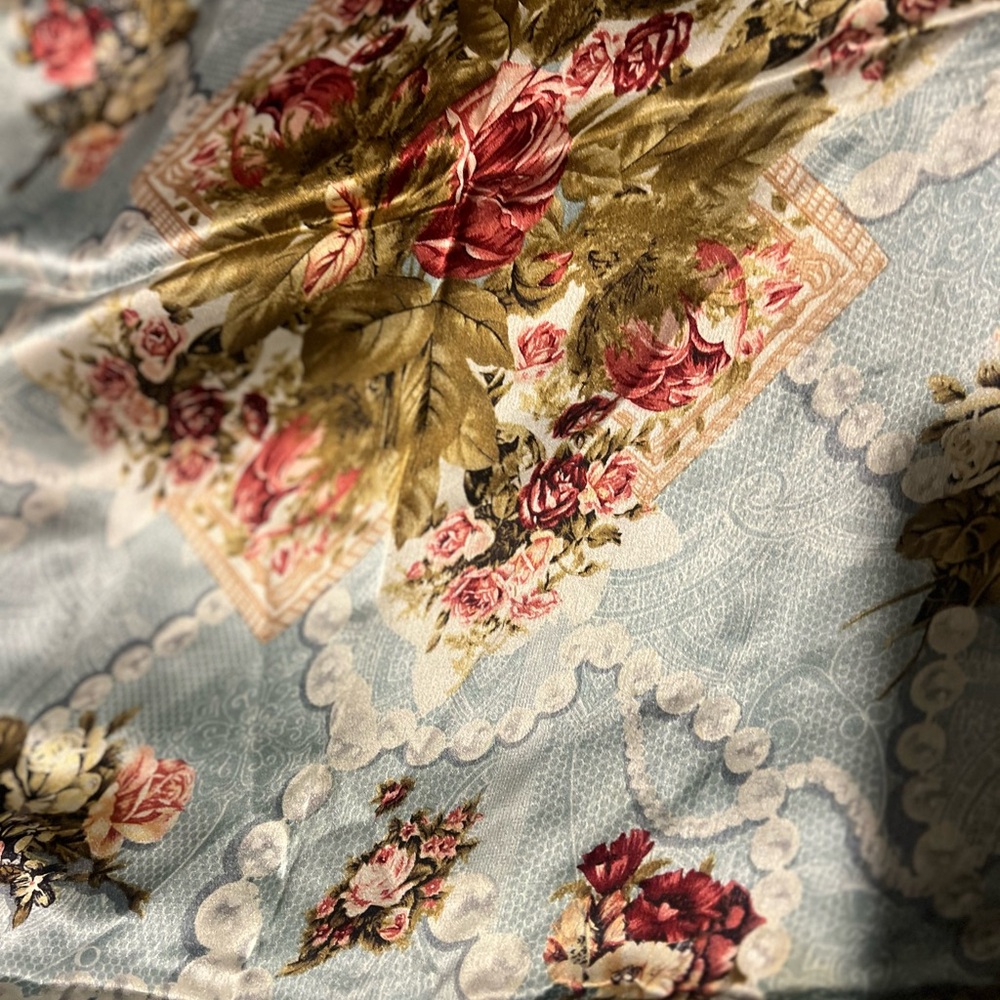 Rare Vintage 80s Oscar De La Renta Silk Scarf - Picture 3 of 4